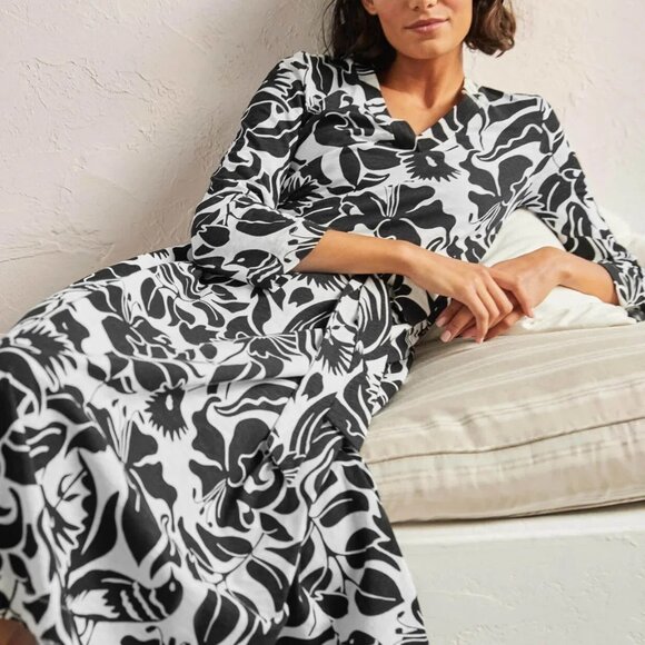 Boden Dresses & Skirts - BODEN | JERSEY KAFTAN MIDI DRESS IN BLACK ORIENTAL BIRD 14R